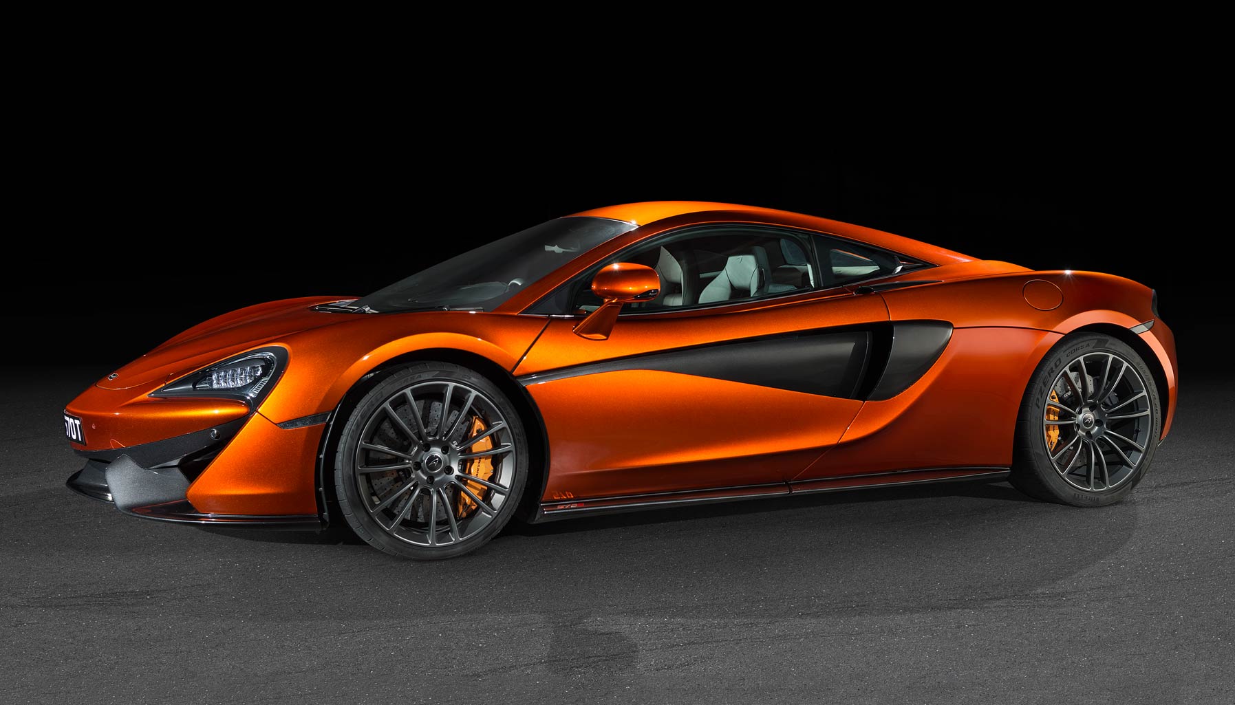 McLaren 570S wins Robb Report Singapore’s Car Of The Year 2016
