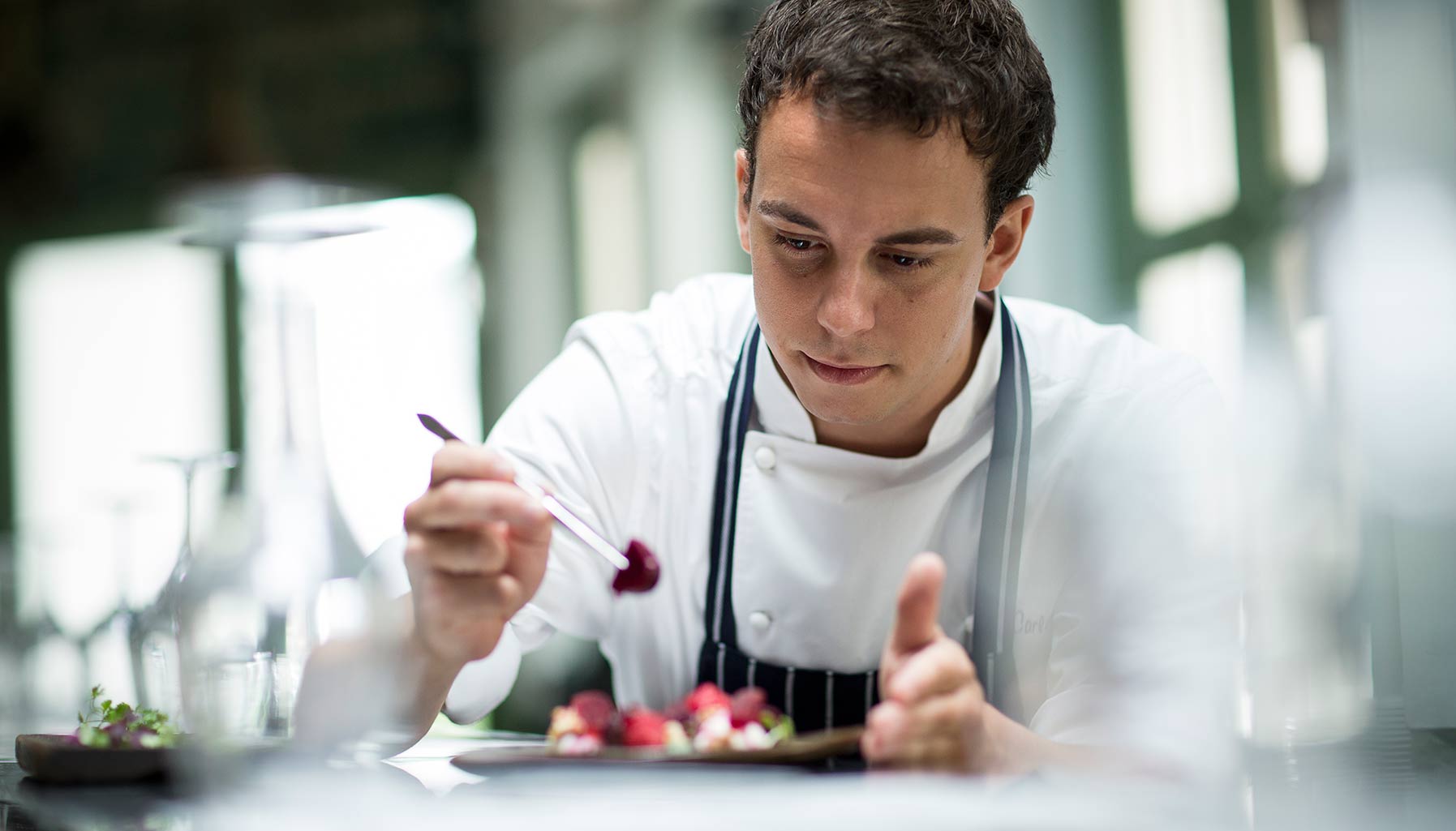 Chef Carlos Montobbio, Esquina