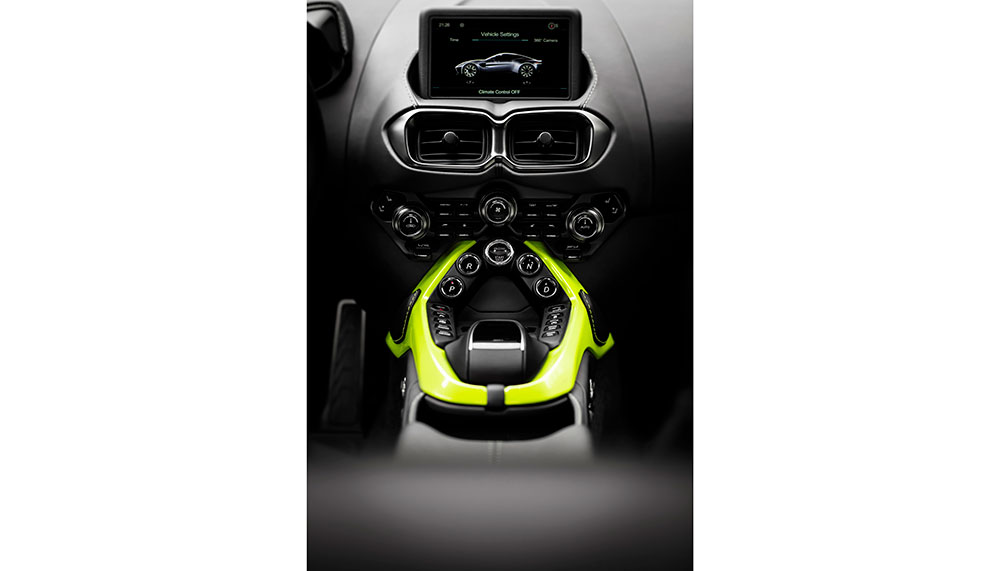 Aston Martin Vantage