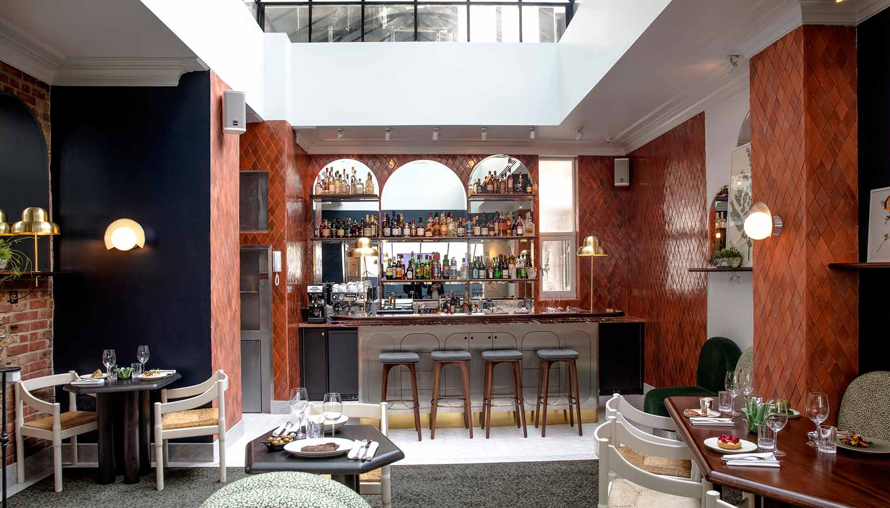 Henrietta Hotel, Henrietta Bistro