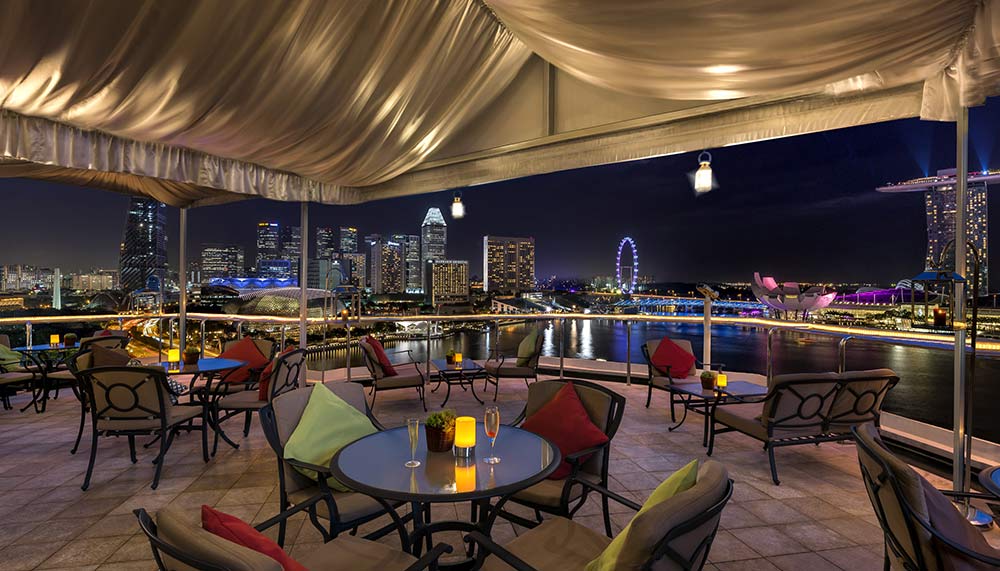 Fullerton Hotel Singapore, Lighthouse Bar