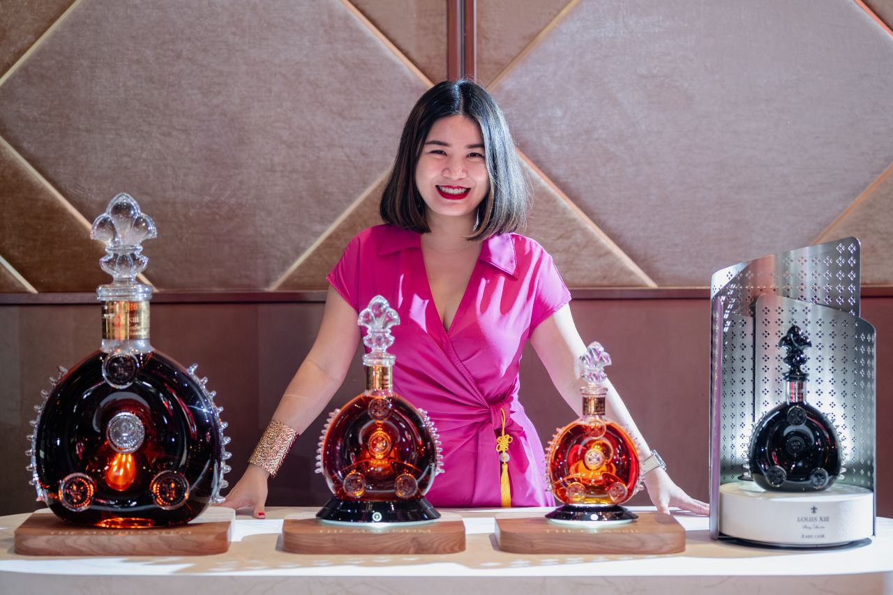 Ziling Lim, Louis XIII’s private client director, with the Louis XIII setup at the dinner.