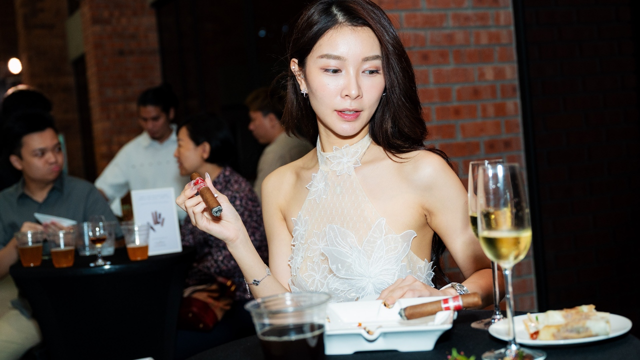 Exploring the mysteries of Aladino’s Cameroon robusto.